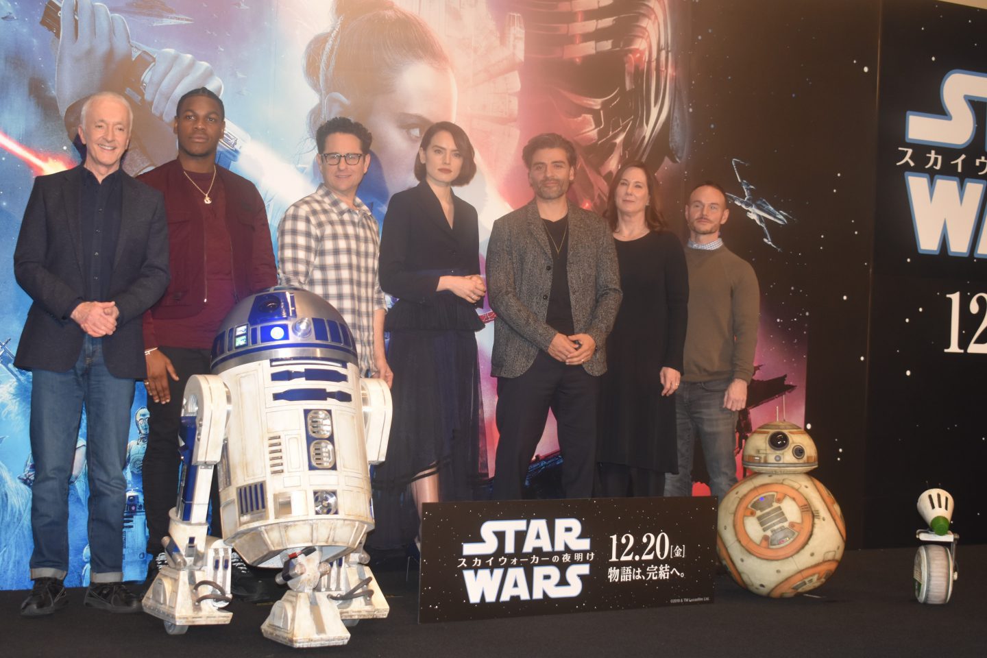 「C-3POが真の悪役説」にA・ダニエルズが意味深爆笑コメント！『スター・ウォーズ／スカイウォーカーの夜明け』記者会見